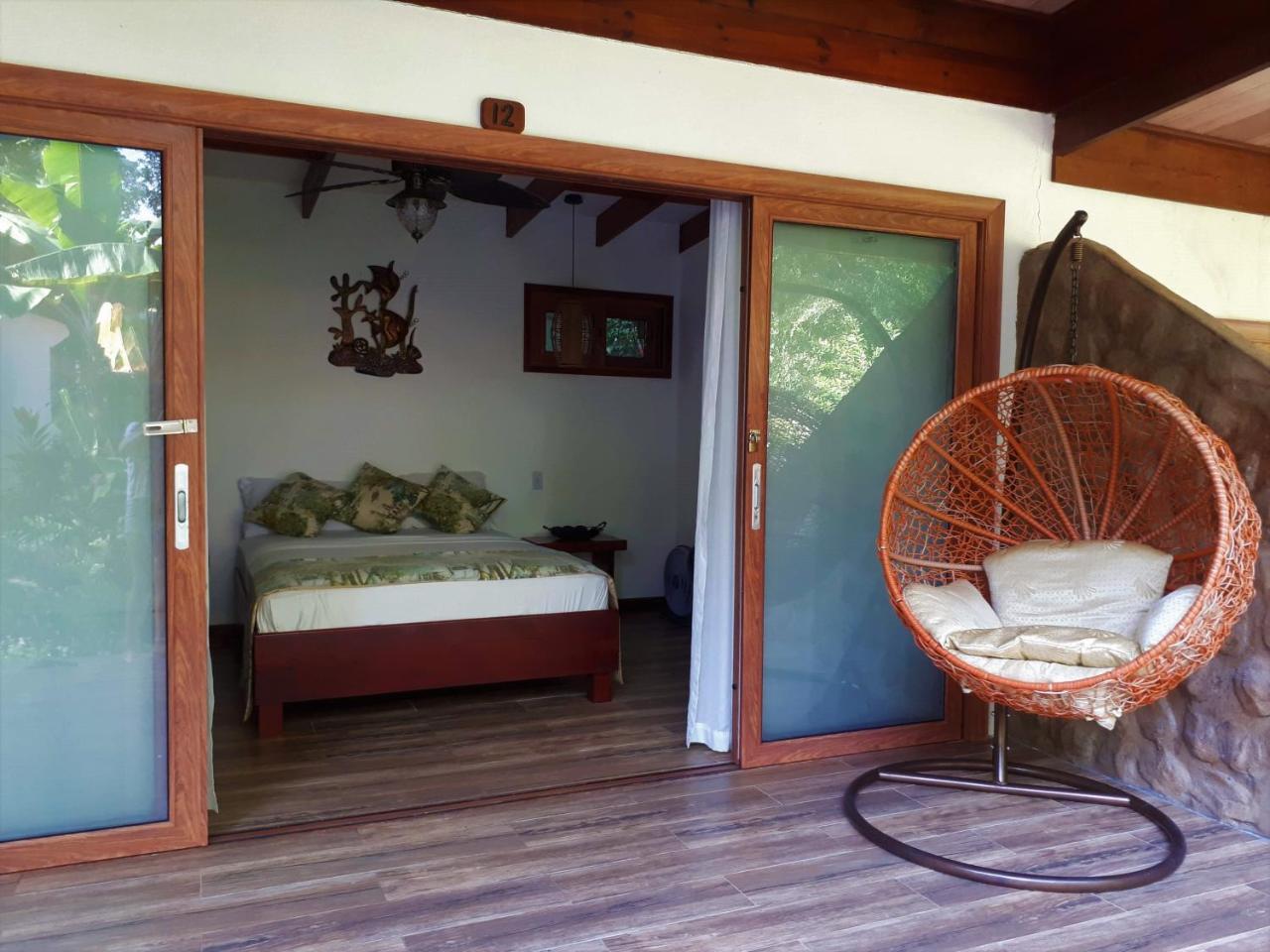 Playa Bluff Lodge Bocas del Toro Exterior photo